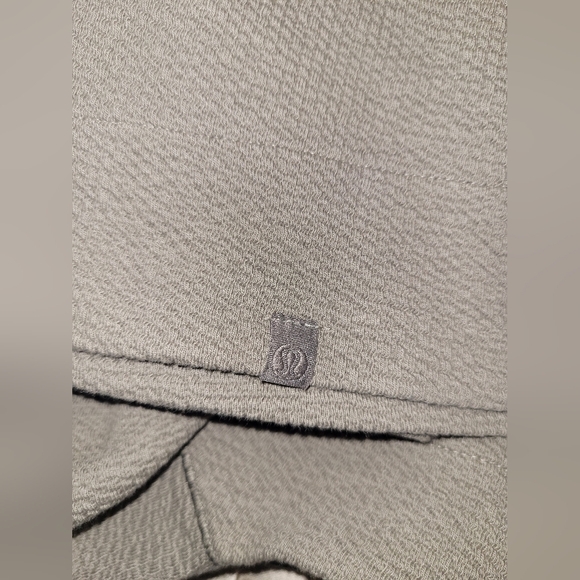 Lululemon Textured V-Neck Pullover In Nomad Size 6. - Picture 12 of 13